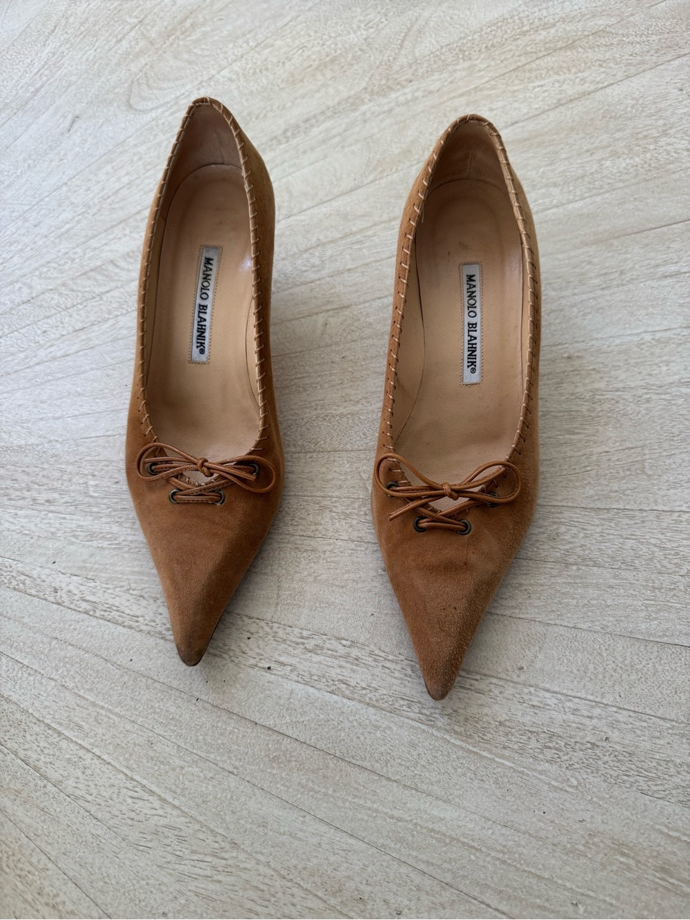 Manolo Blahnik Tan Suede Pointed-Toe Low Heel Pumps with Bow